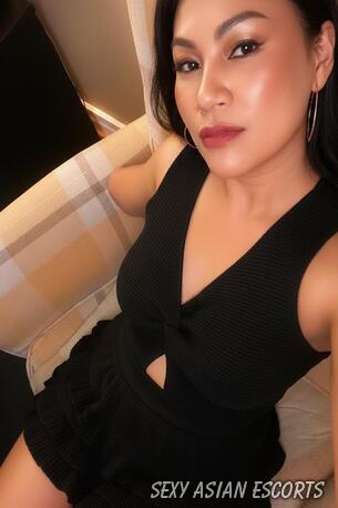 Lisa, Thai escort profile photo in London